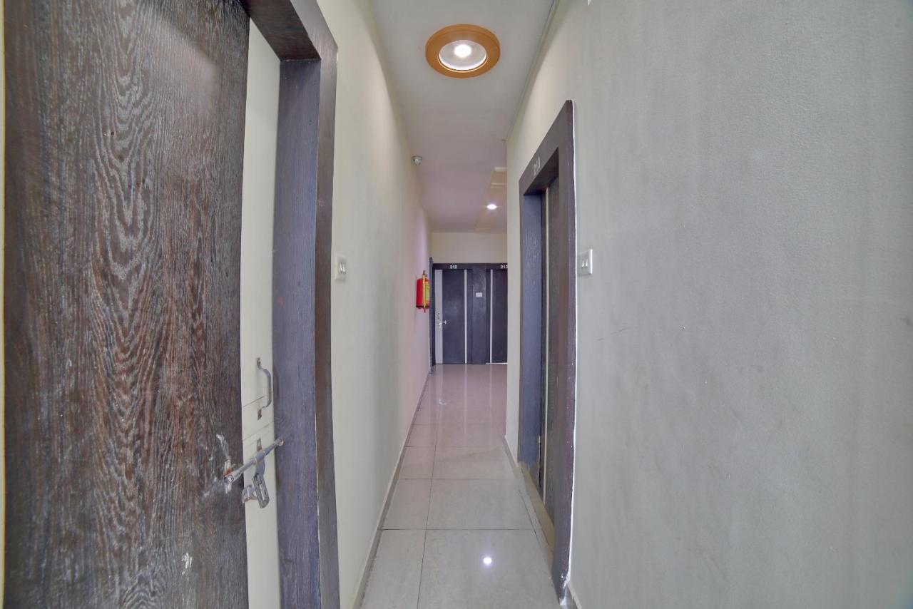 Oyo 35538 Hotel Risha Chandrapur Exterior foto